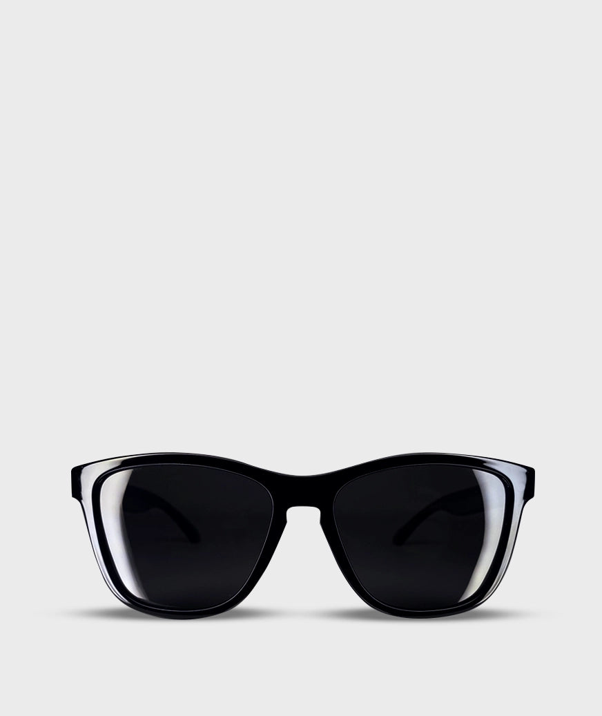 ESSENTIAL BLACK